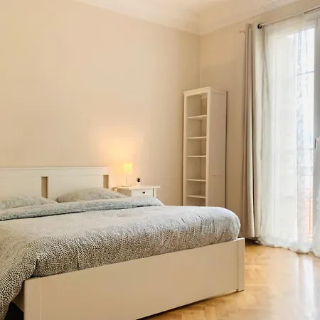 Chic & Spacious Getaway In - 10min To