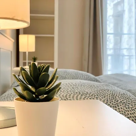 Chic & Spacious Getaway In - 10min To * Nice